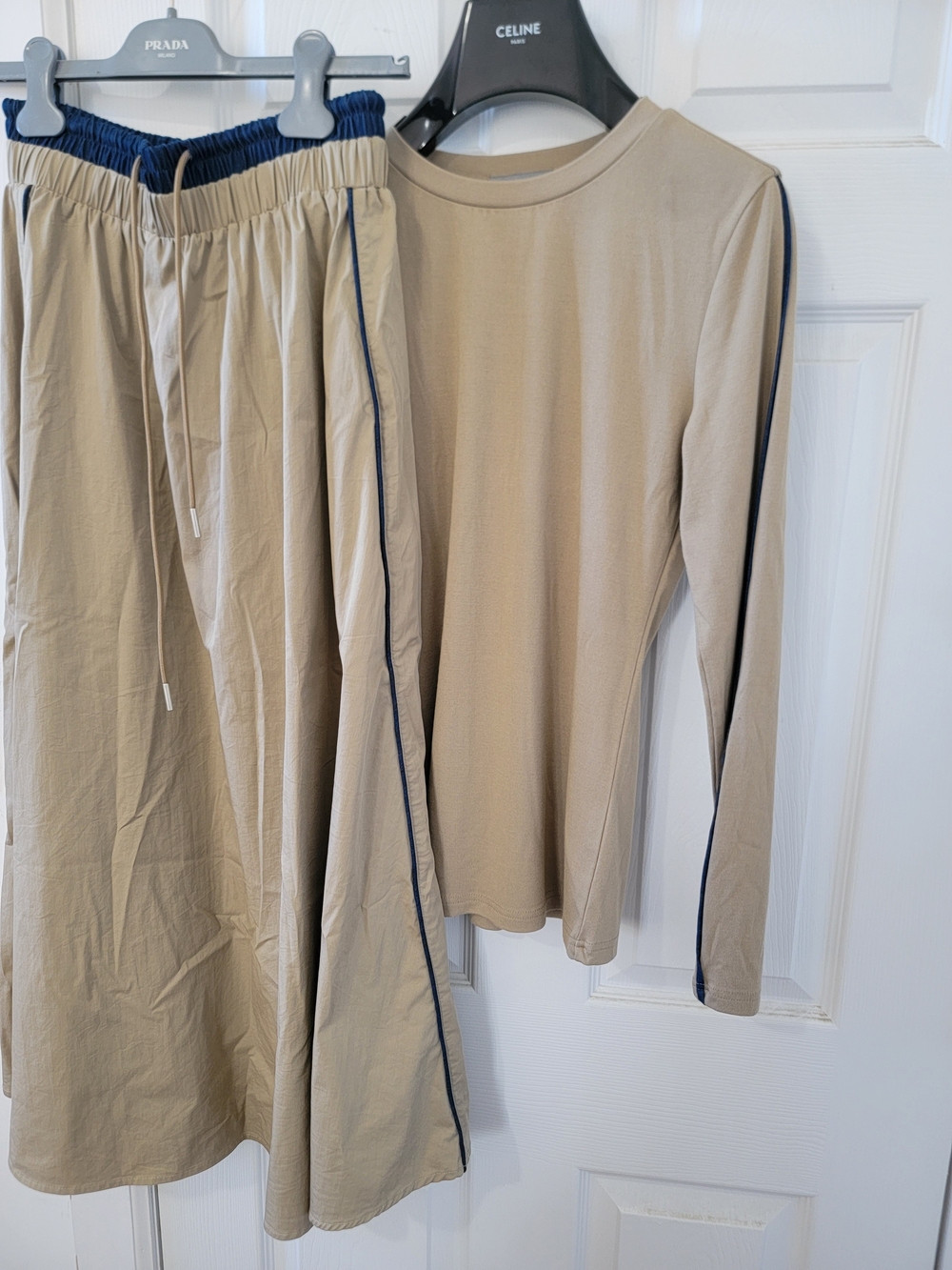 Skirt Set Beige with Navy Trim